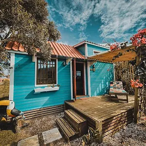 Passarim: Tiny House 8 Tucano Casa de Férias